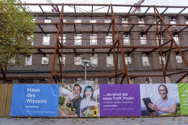 Construction site of the House of Knowledge project, in Bochum, a brick building orphaned for many years will be rebuilt, will then house the VHS, public library and UniverCity as well as a market hall, Bochum North Rhine-Westphalia, Germany
