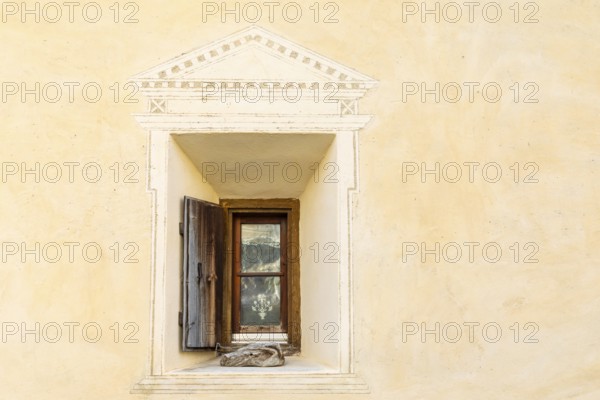 Window, Grabündener House, historic houses, Guarda, Engadin, Graubünden, Switzerland