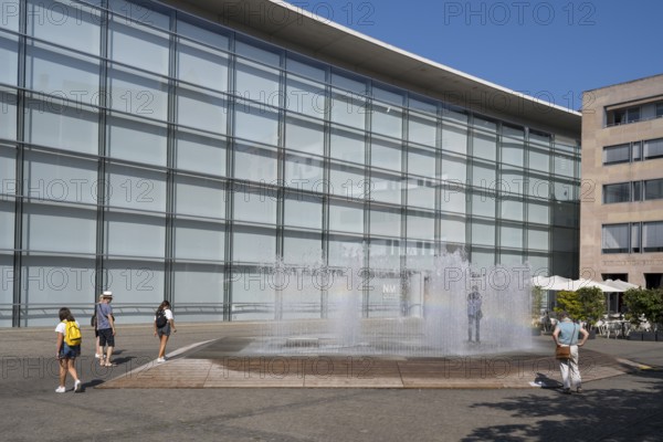 Neues Museum, State Museum of Art and Design, Klarissenplatz, Nuremberg, Middle Franconia, Franconia, Bavaria, Germany