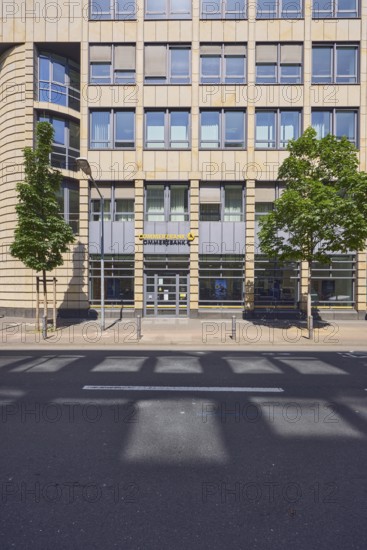 Commerzbank, CommerzFactoring GmbH, commercial building, modern architecture, façade with windows, barrier bollards, trees, sunny, street Große Bleiche, Mainz, state capital, district-free city, Rhineland-Palatinate, Germany