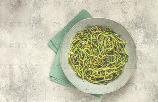 Spaghetti with pesto sauce, homemade, no people