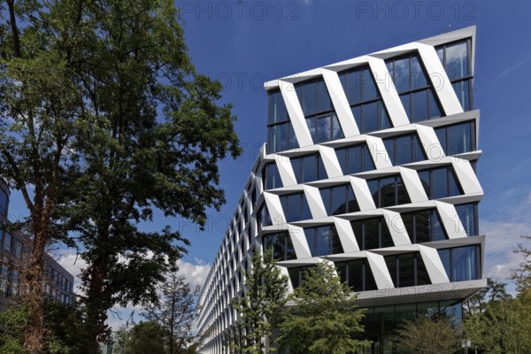 One Plaza office and commercial building with distinctive façade, HPP Architekten, Düsseldorf, North Rhine-Westphalia, Germany