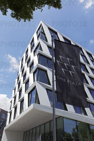 One Plaza office and commercial building with distinctive façade, HPP Architekten, Düsseldorf, North Rhine-Westphalia, Germany