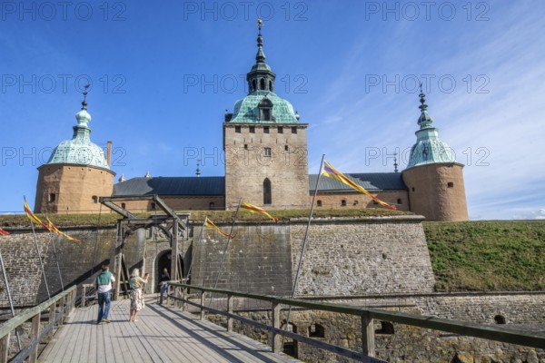 Kalmar slott castle in Sweden. Kalmar Castle was build in the 12th century. It was here that the Kalmar Union was signed in 1397. During the 16th century and the time of the Vasa kings the castle acquired its current design
