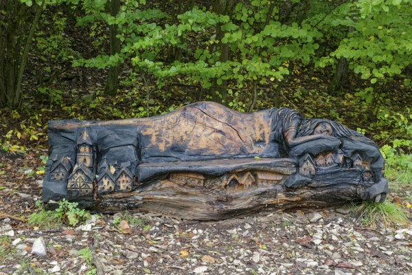 Wood sculpture Die Urschel, Pfullinger Sagenweg, stories and legends, by woodsaw artist Billy Tröge, Ursulaberg, Pfullingen, Baden-Württemberg, Germany