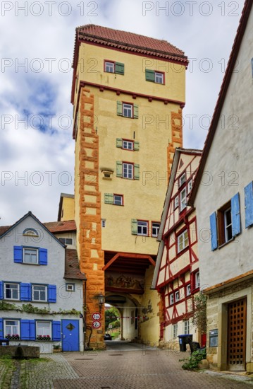 Kalkweiler Tor, city gate with tower, built in the early 14th century, Rottenburg am Neckar, Baden-Württemberg, Germany