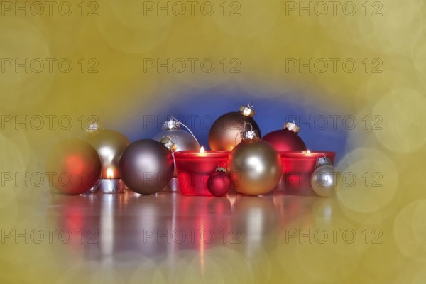 Still life with Christmas tree balls and candles, Germany