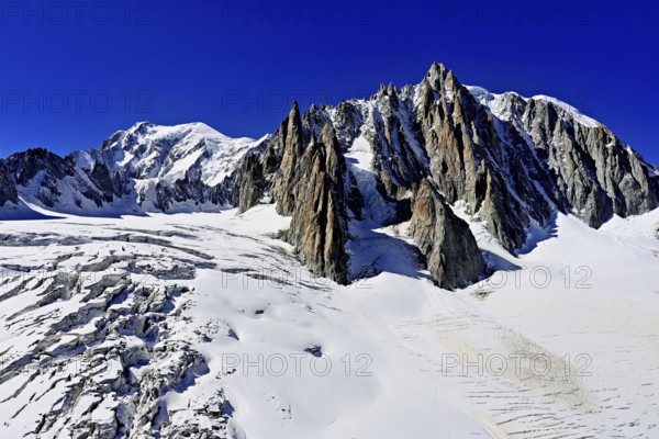 View of the mountains from the Télécabine Panorama Railway, Mont Blanc, Le Mont Blanc du Tacul, in the foreground the glacier du Géant, Chamonix-Mont-Blanc, Haute-Savoie, France