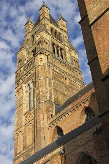 Historic St. Salvator Cathedral, Sint-Salvatorskathedraal, in the old town of Bruges, powerful tower, UNESCO World Heritage Site, Flanders, Belgium