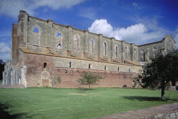 Abbey of San Galgano Abbey, former Cistercian Abbey of San Galgano, built around 1220, Chiusdino, Municipality of Siena, Tuscany, Italy