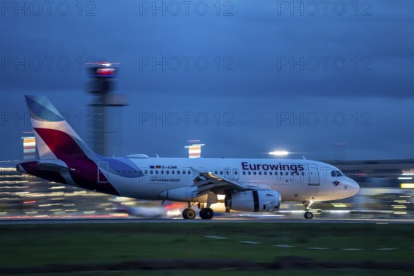 Eurowings Airbus A319, landing at Düsseldorf Airport, North Rhine-Westphalia, Germany
