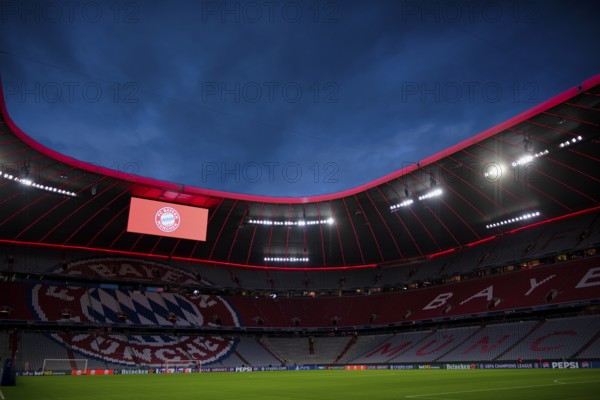 Overview, totals, scoreboard, logo FC Bayern Munich, FCB, blue hour, Champions League, Allianz Arena, Munich, Bayern, Germany