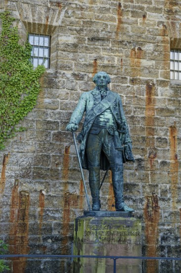 Bronze statue of Frederick William I King of Prussia, Hohenzollern Castle, ancestral home of the House of Hohenzollern, noble family, German emperors, Bisingen, Baden-Württemberg, Germany