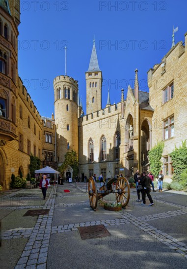 Courtyard, Hohenzollern Castle, ancestral home of the House of Hohenzollern, noble family, German emperors, Bisingen, Baden-Württemberg, Germany