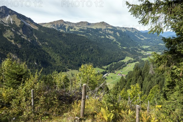 View of Stillachtal, behind Fellhorn, Schlappoldkopf and Söllerkopf, Oberstdorf, Oberallgäu, Allgäu, Bavaria Germany