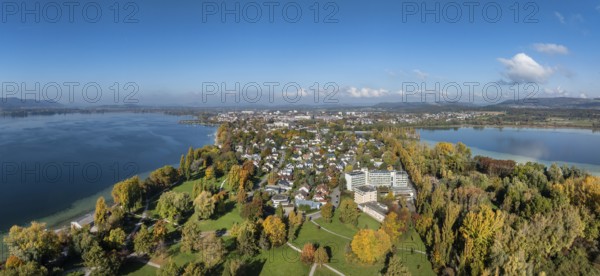 Aerial view, panorama with view over Mettnaupark and the town of Radolfzell am Lake Constance, the Hegauberge Mountains on the horizon, Konstanz district, Baden-Württemberg, Germany