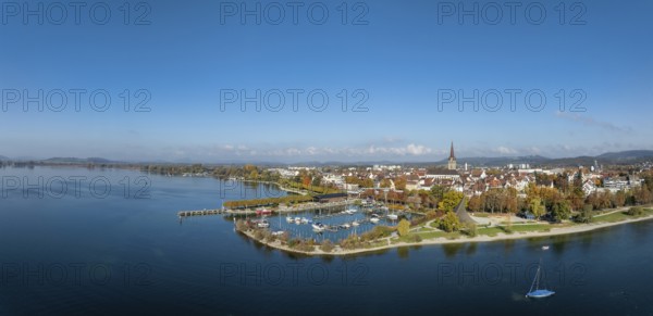 Aerial view, panorama of the town of Radolfzell on Lake Constance with the Wäschbruckhafen, harbour pier and concert sail, the Hegauberge Mountains on the horizon, Konstanz district, Baden-Württemberg, Germany