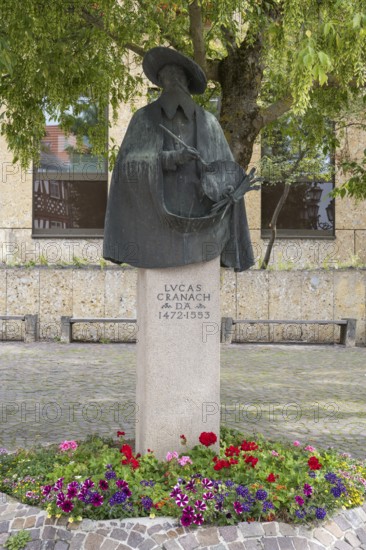 Lucas Cranach, memorial, statue, Upper Old Town, Kronach, Upper Franconia, Franconia, Bavaria, Germany