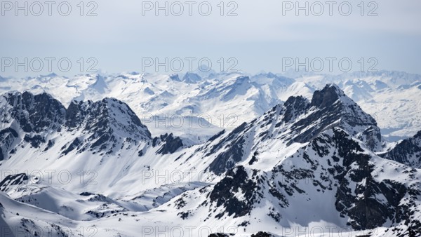 View of mountain panorama, mountain landscape in winter, Albula Alps, Rhaetian Alps, Graubünden, Switzerland