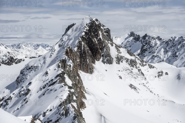 View of the Scalettahorn, mountain landscape in winter, Bündner Haute Route, Albula Alps, Rhaetian Alps, Grisons, Switzerland