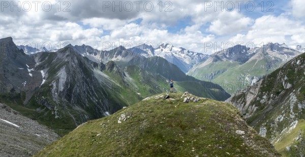 Female hiker in the Hohe Tauern, East Tyrol, Austria