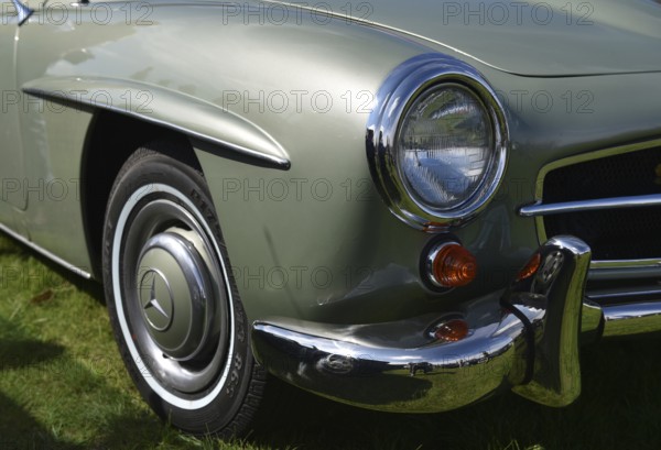 Mercedes-Benz W121 190 SL Roadster at a classic car meeting