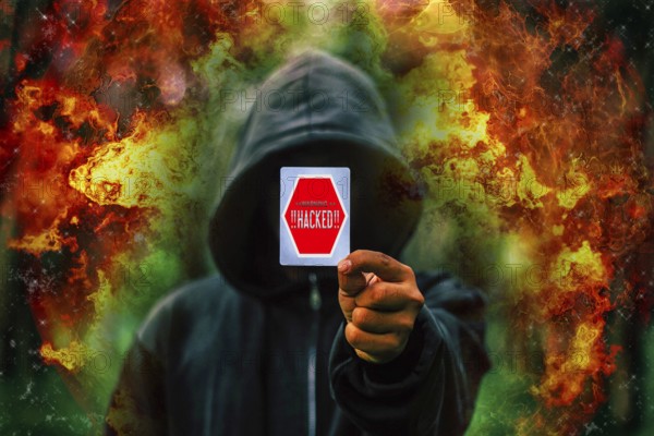 Icon photo, hacker attack, crime, cybercrime, data theft, cybercrime, crime, police, handcuffs, law, court, paragraphs, threat, violent crime, fear, suspect, arrest, crime statistics, minor offenders, asylum policy, violent offenders, migrants, robbery, theft, murder, attack industry, middle class, small business, lack of understanding, insecure prevention, software updates, lame established companies