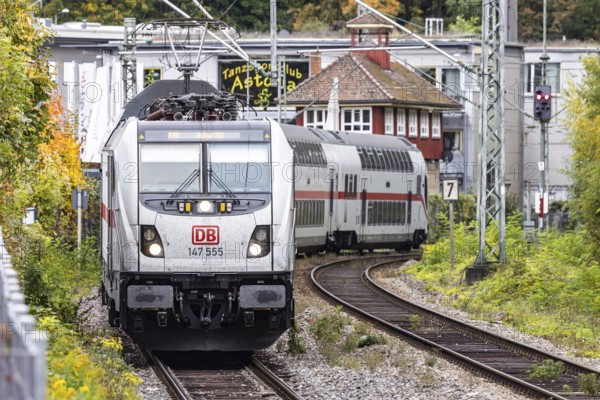 InterCity operated by Deutsche Bahn AG on the road between Stuttgart and Singen. The panoramic route through Stuttgart-West is part of the Gäu Railway. Stuttgart, Baden-Württemberg, Germany