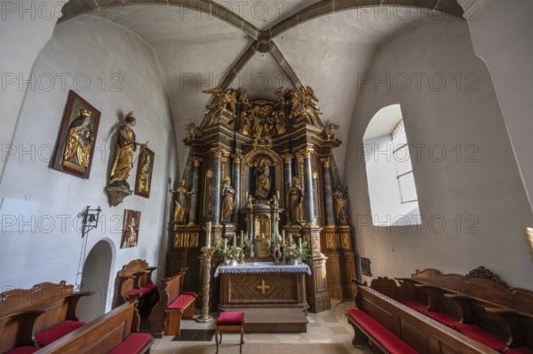Baroque high altar, created 1726 to 1727, Church of the Nativity of Mary, fortified church, third largest fortified church in Germany, Hannberg, Middle Franconia, Bavaria, Germany