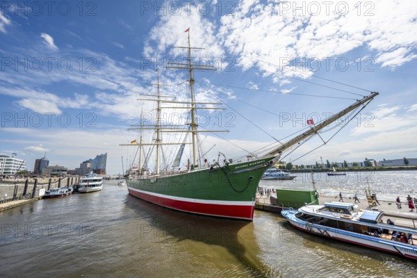 Rickmer Rickmers ship, on the Elbe, Überseebrücke, Hamburg, Germany