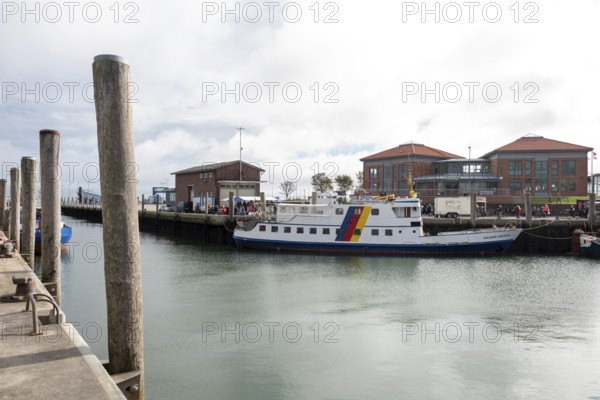 Wyk harbour, excursion boat Hauke Haien at the quay, Wyk, Föhr island, Schleswig-Holstein, Germany
