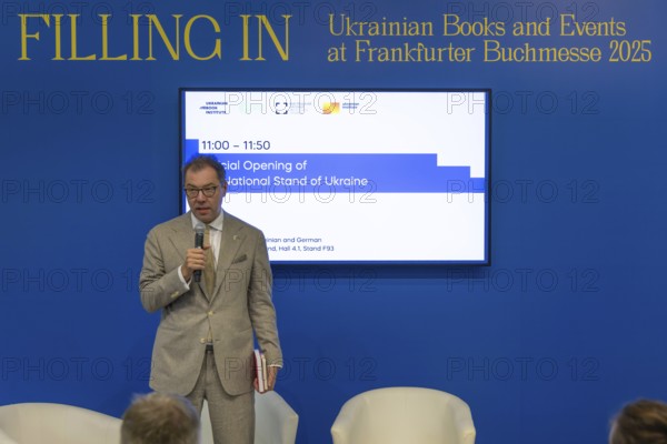 Minister of State for Culture Wolfram Weimer (non-party) and the Ukrainian Ambassador to Germany, Oleksiy Makeyev, open the Ukrainian national stand at the Frankfurt Book Fair. The 77th Frankfurt Book Fair takes place from 15 - 19 October 2025, Exhibition Grounds, Frankfurt am Main, Hesse, Germany