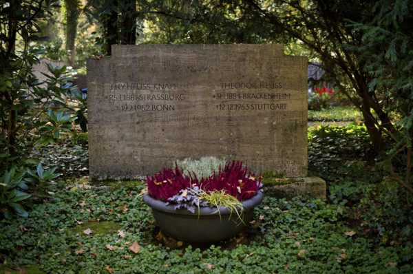 Gravesite, Tomb, Tomb of the First German Federal President, Theodor Heuss, Elly Heuss-Knapp, Waldfriedhof, Stuttgart, Baden-Württemberg, Germany