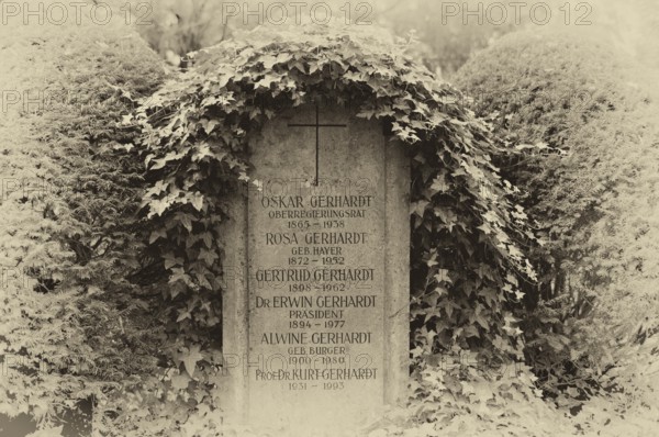 Gravesite, Gravestone, Grave of the Oskar and Rosa Gerhardt family, Waldfriedhof, ivy, black and white, vintage, Stuttgart, Baden-Württemberg, Germany