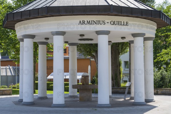 Fountain temple of the Arminius spring, Bad Lippspringe, climatic spa town, Westphalia, North Rhine-Westphalia, Germany