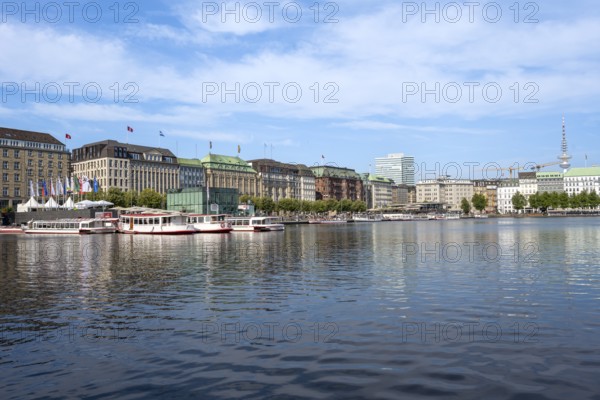View over the Inner Alster to prestigious office blocks, hotels and commercial buildings, Hamburg, Germany