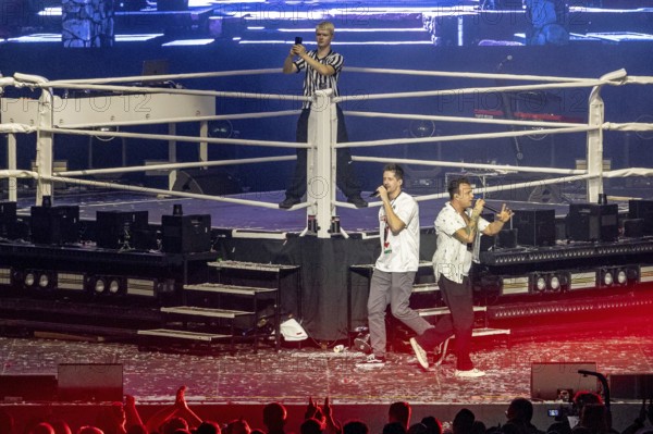 Vincent Stein and Dag-Alexis Kopplin (both from SDP) at FiNCH's Arena Tour 2025 at the ZAG Arena in Hanover on 8 October 2025