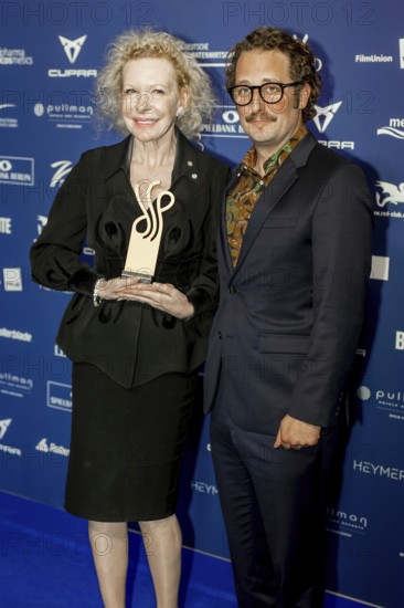 Sunnyi Melles (here next to Bastian Reiber) receives the German Acting Award 2025 for the category Comedic Role in Die Zweiflers at the German Acting Award Ceremony at Pullmann Berlin Schweizerhof, Berlin, 09.10.2025