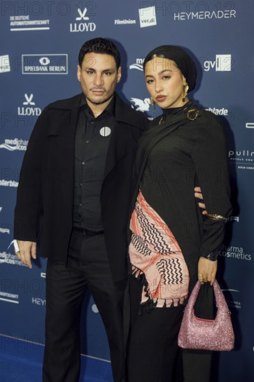 Tua El-Fawwal (r.) and guest on the red carpet in front of the German Acting Award ceremony at Pullmann Berlin Schweizerhof, Berlin, 09.10.2025