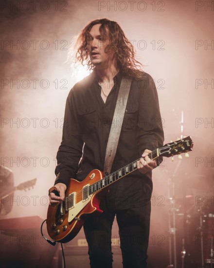 Dan Hawkins from The Darkness live on Dreams On Toast Tour at Metropol Berlin on 10/10/2025