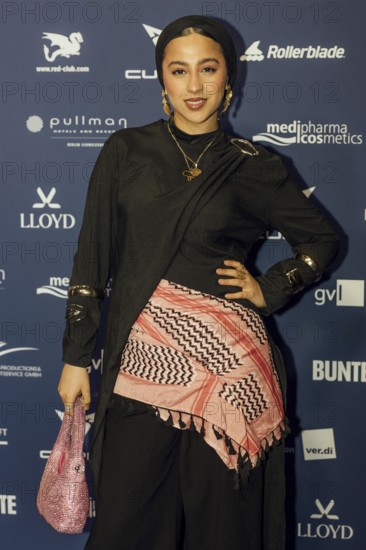 Tua El-Fawwal on the red carpet in front of the award ceremony at Pullmann Berlin Schweizerhof, Berlin, 09.10.2025
