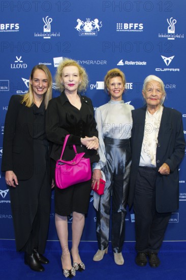 Guest, Sunnyi Melles, Leslie Malton, Hildegard Schmahl, DEUTSCHER SCHAUSPIELPREIS 2025, Red Carpet at PULLMAN BERLIN SCHWEIZERHOF, Berlin, 09.10.2025