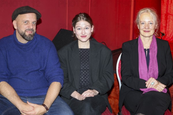 Tibor Locher, Johanna Marie Bourgeois and Irene Christ at the annual press conference for the 2025/2026 season at the Theater am Frankfurter Tor. Berlin, 07.10.2025