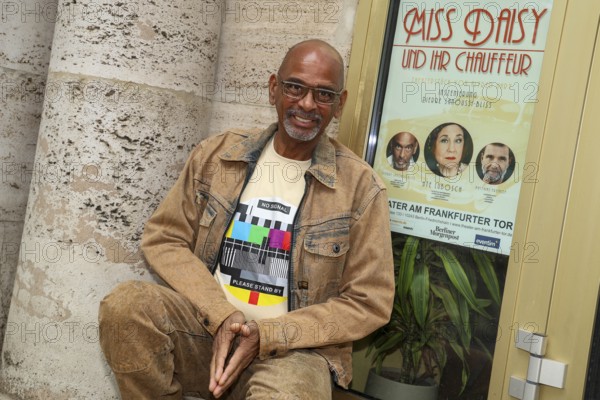 Pierre Sanoussi-Bliss at the annual press conference for the 2025/2026 season at the Theater am Frankfurter Tor. Berlin, 07.10.2025