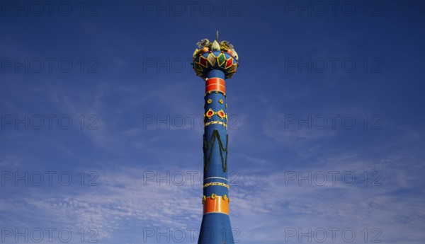 Fruit column, landmark, Cannstatter Wasen, funfair, carnival, spring festival, folk festival, Bad Cannstatt, Stuttgart, Baden-Württemberg, Germany