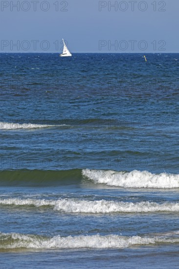 Sailboat, waves, swell, Baltic Sea, Geltinger Birk nature reserve, Nieby, Schleswig-Holstein, Germany