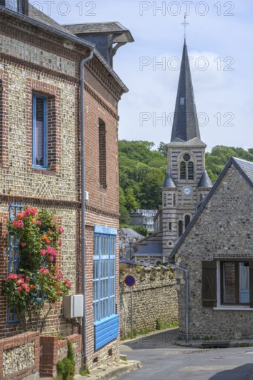 View of the Saint Martin church, Yport, Département Seine-Maritime, France