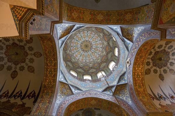 Detailed and colourful patterns adorn the dome of the church and its surroundings, Inside the historic, most important Armenian Orthodox cathedral, UNESCO World Heritage Site, Echmiadzin, Echmiadzin, Ejmiacin, Vagharshapat, Vagharshapat, Vagharshapat, Valaršapat, Vagharshapat, Armavir province, Armenia
