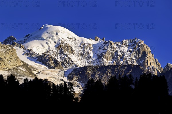 Snow-covered Aiguille Verte, Chamonix-Mont-Blanc, Haute-Savoie, France