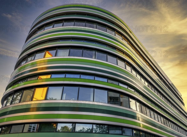 Rhoda-Erdmann-Haus, Academic Department of Humboldt University, warm evening light, frog perspective, Berlin, Germany